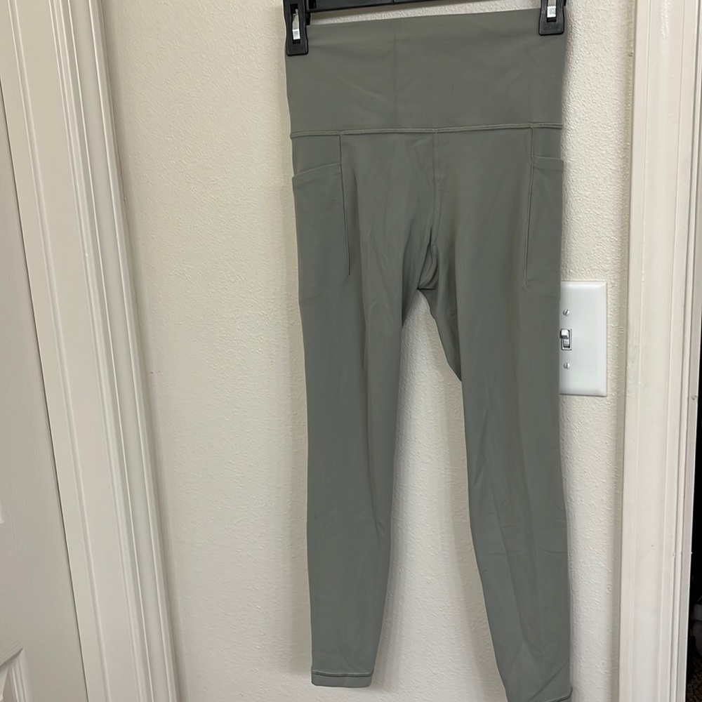Salutation 7/8 Leggings